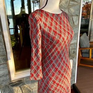 NUMOCO — Poland ! 🇵🇱 Cool ‘Retro Mod’ Style Red and Black Patterned Knit Dress !